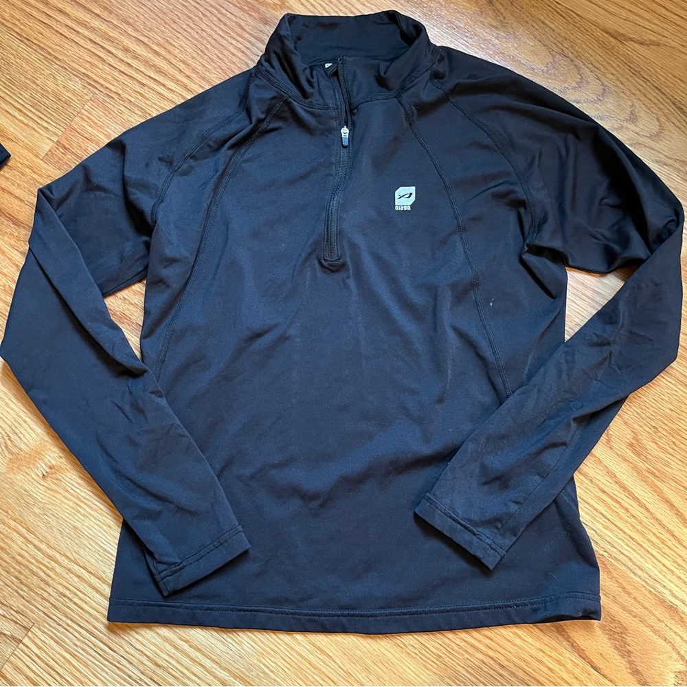 Orage black quarter zip size small